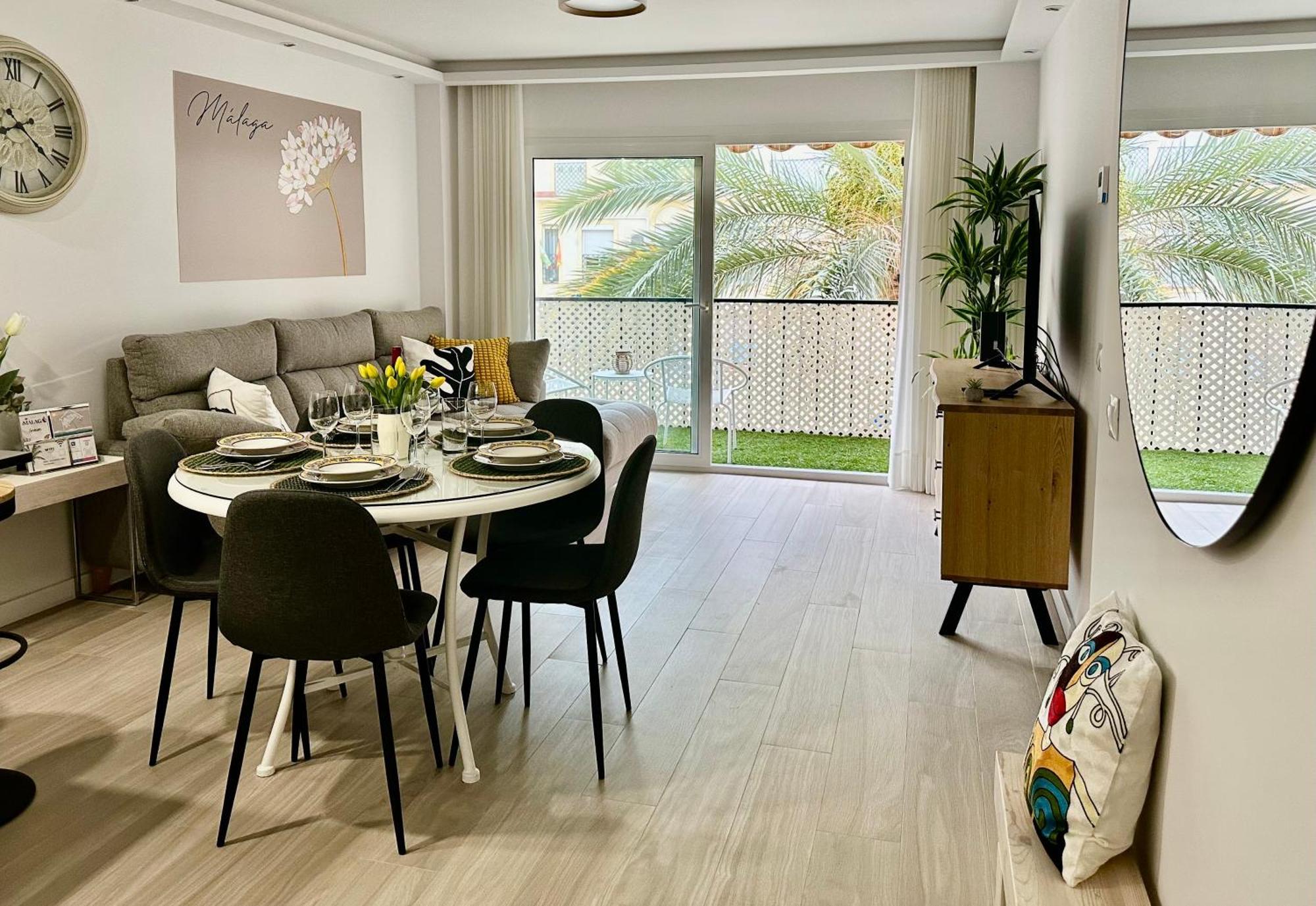 Patio Victoria Malaga Apartment Екстериор снимка